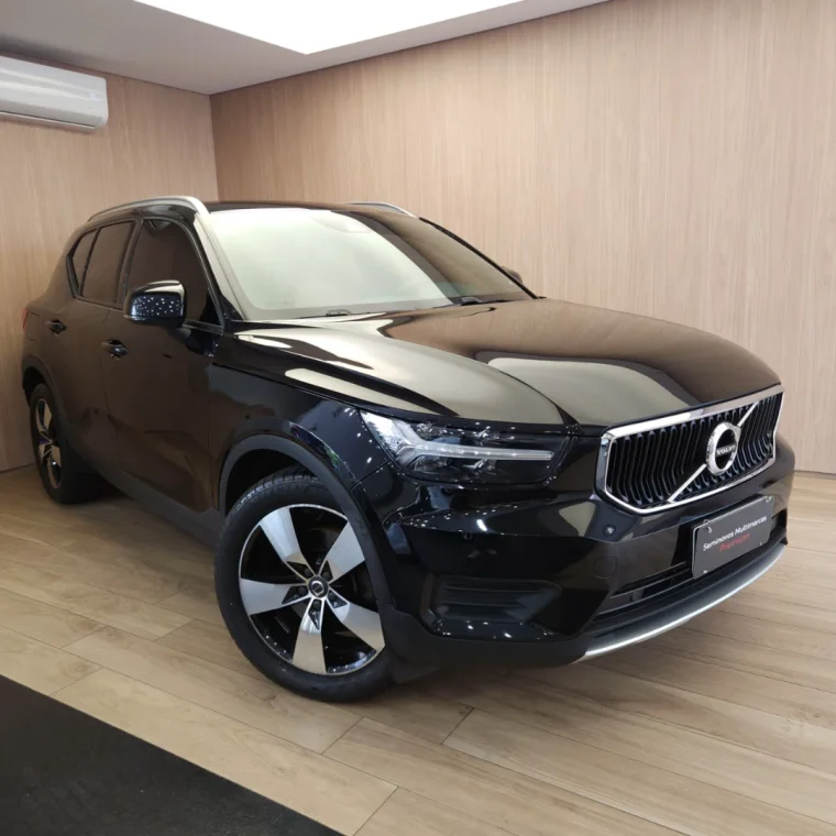 Volvo XC40 2.0 T5 GASOLINA MOMENTUM AWD GEARTRONIC 2019 Gasolina - Foto 1