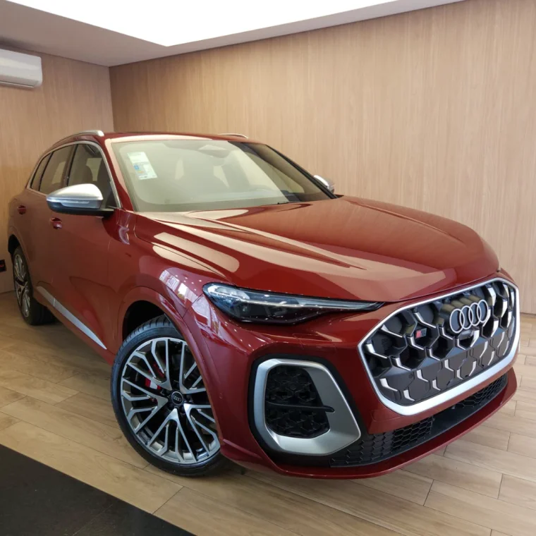 Audi SQ5 3.0 V6 TFSI GASOLINA SPORTBACK QUATTRO S TRONIC 2025 Gasolina - Foto 1