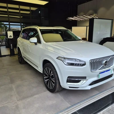Volvo XC90 2.0 T8 RECHARGE PLUS AWD GEARTRONIC 2023 Híbrido - Foto 1